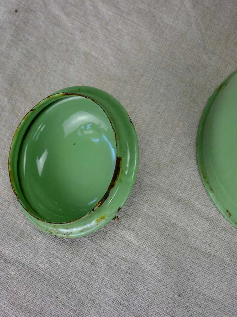 1950's enamel coffee pot - pea green 8¼"