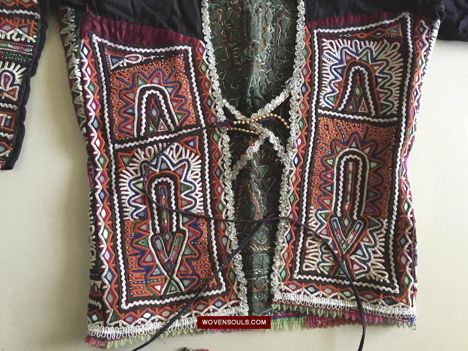 957 SOLD Superb Choli Blouse - Vintage Rabari Embroidery from Gujarat