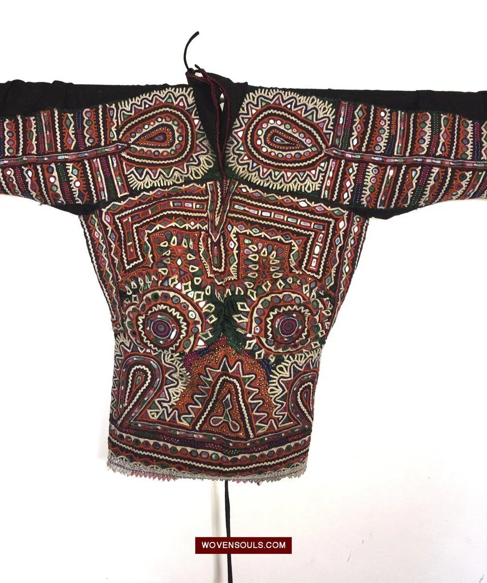 957 SOLD Superb Choli Blouse - Vintage Rabari Embroidery from Gujarat