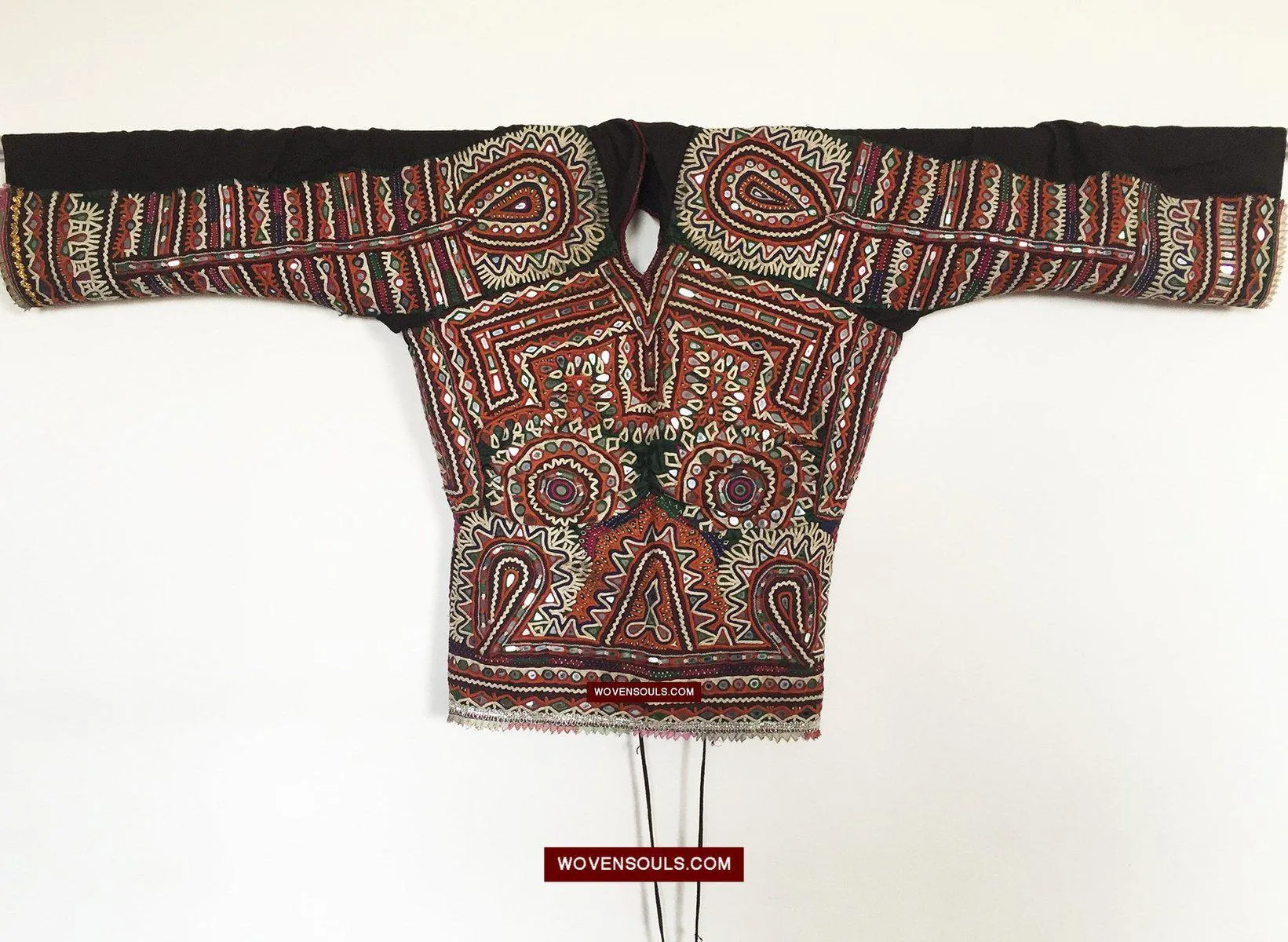 957 SOLD Superb Choli Blouse - Vintage Rabari Embroidery from Gujarat