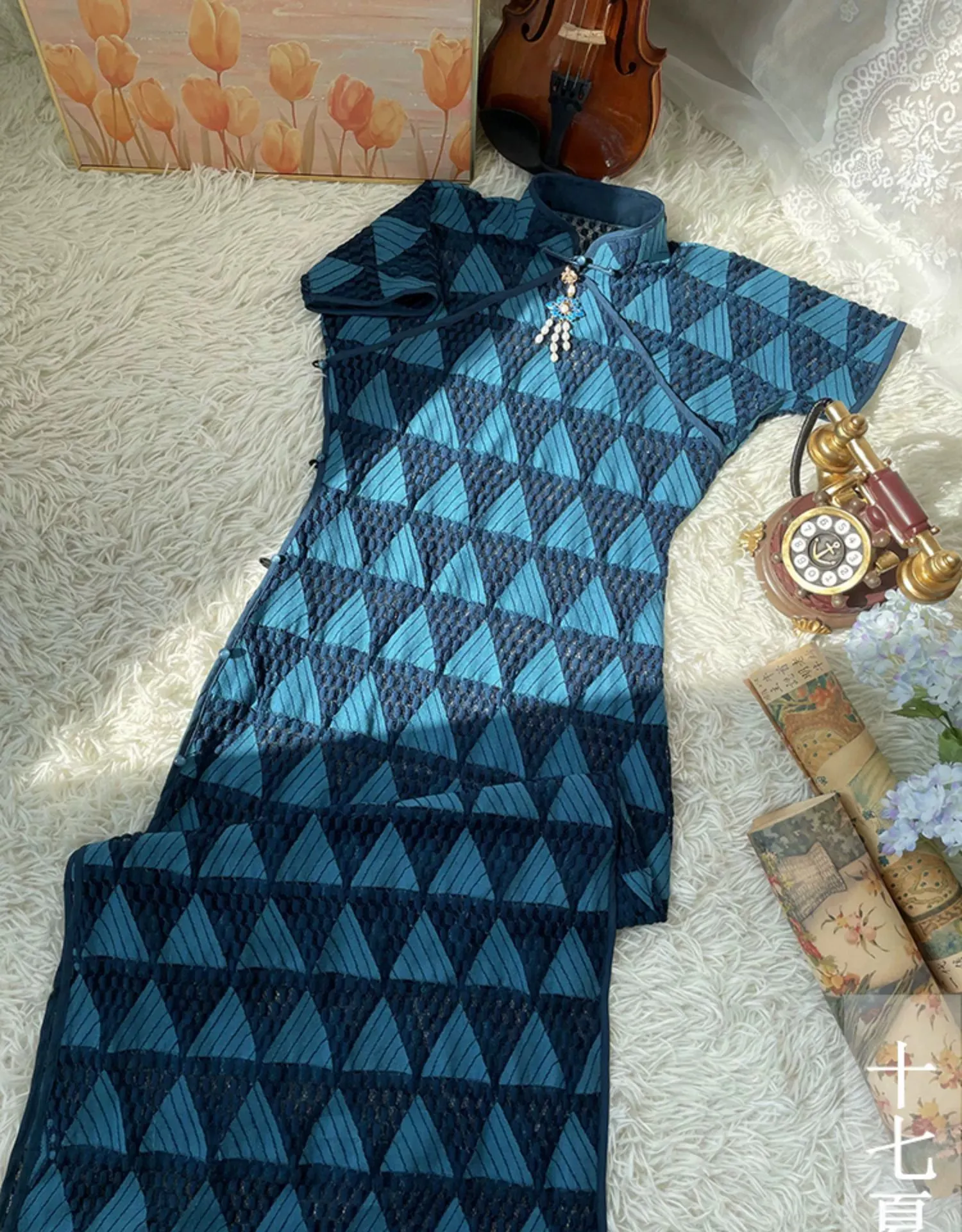 Ban Shan 半山 Half Mountain 1930s Retro Print Short Sleeve Qipao