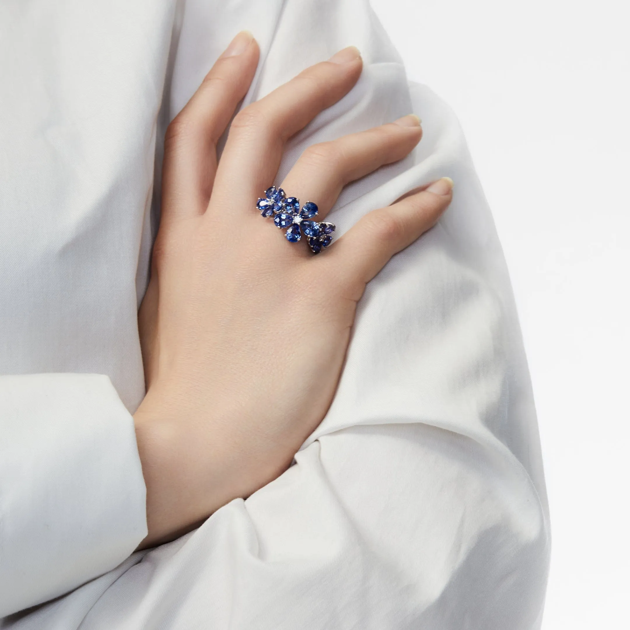 Blue Sapphire Flower Ring