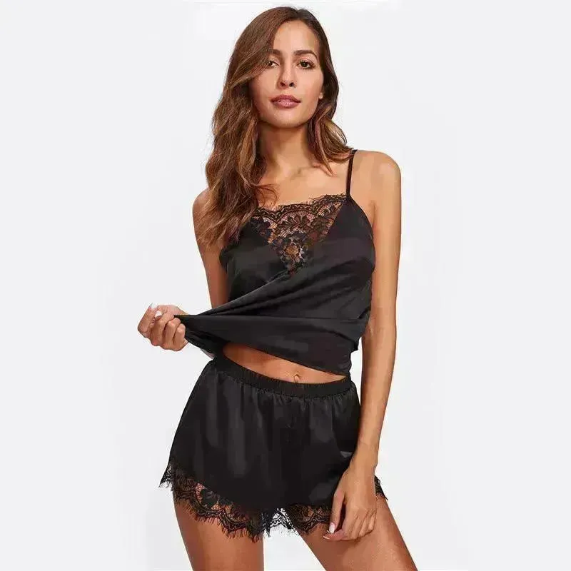 Charming lace lingerie set