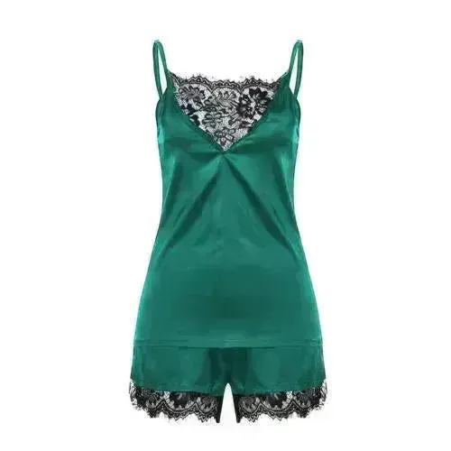 Charming lace lingerie set