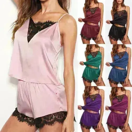 Charming lace lingerie set