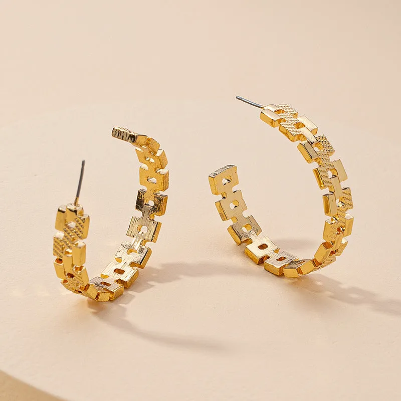 Exquisite Alloy C-Shaped Earrings from Vienna Verve in Metal Texture, Wholesale Jewelry