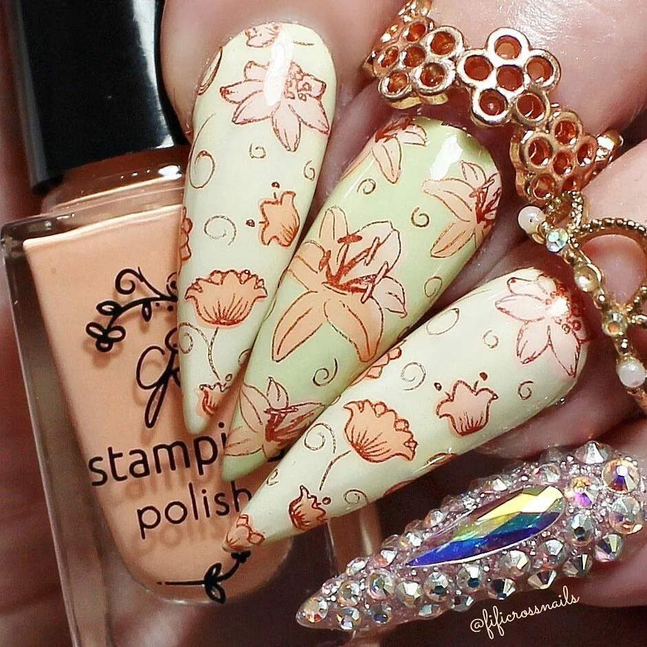Lovely Lilies (CjS-109) Steel Layered Nail Art Stamping Plate