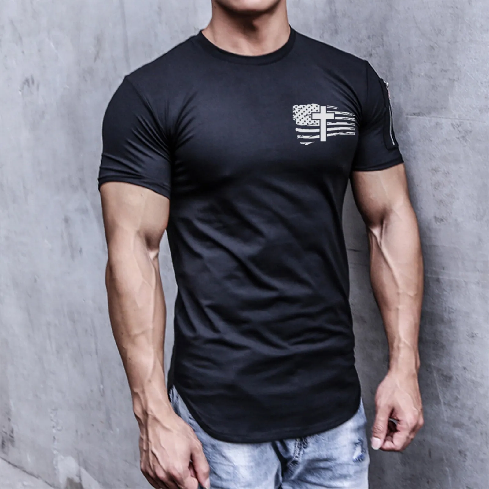 USA FLAG SLEEVE POCKET GRAPHIC TEE
